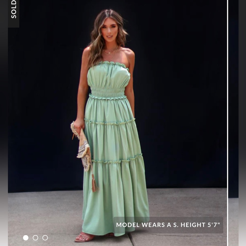 🍀 NWT VICI green (pistachio) strapless maxi sun dress! 💚